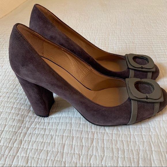 Pamar suede heels in Euro size 37 - Picture 4 of 7